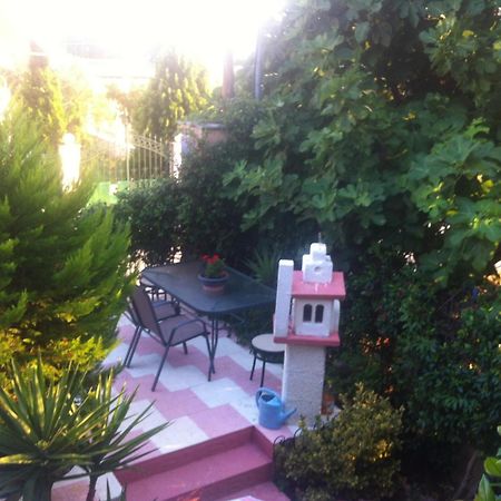 Roses Apartments Nea Michaniona Luaran gambar